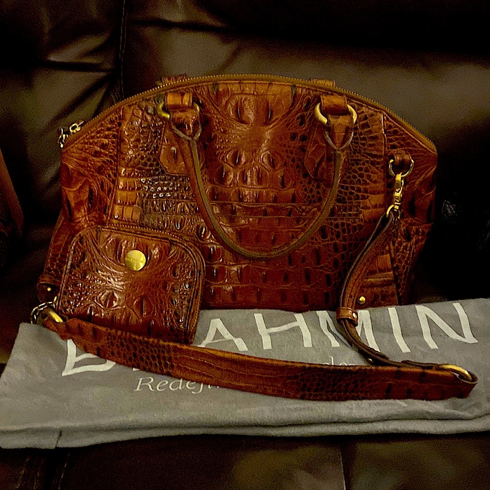 Brahmin purse tan great condition